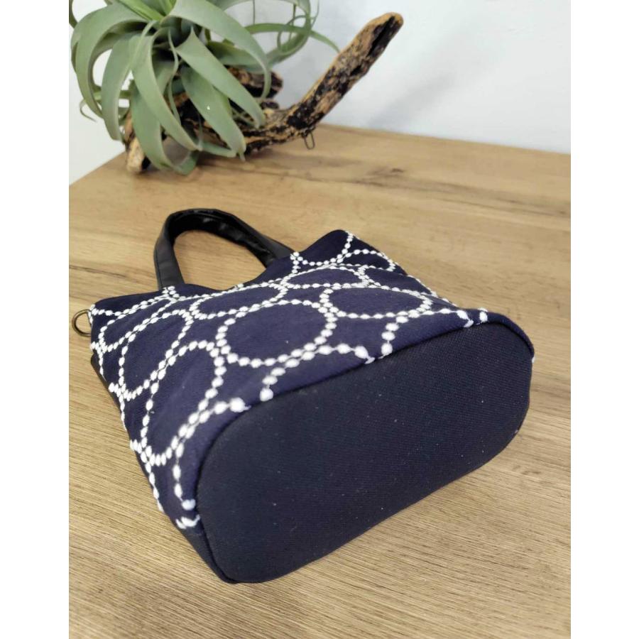 ミナペルホネン/2025tambourineタンバリンネイビー×白/バケツ型