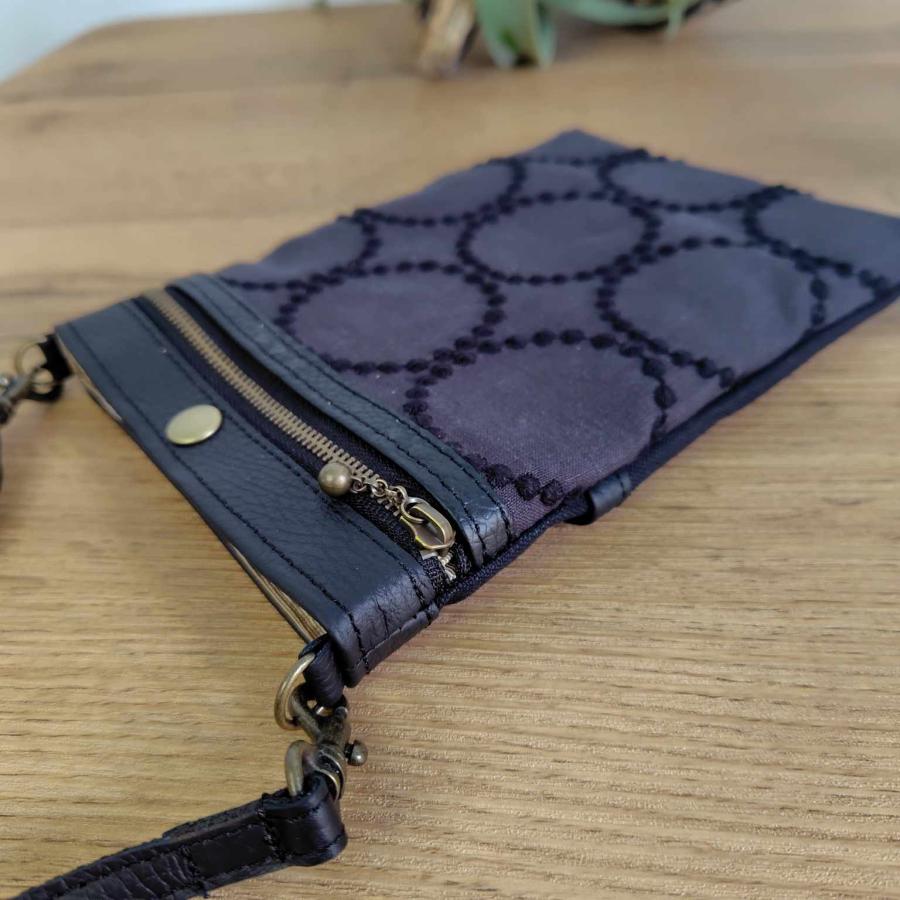 ミナペルホネン/tambourineタンバリンブラック×ブラック/スマホ