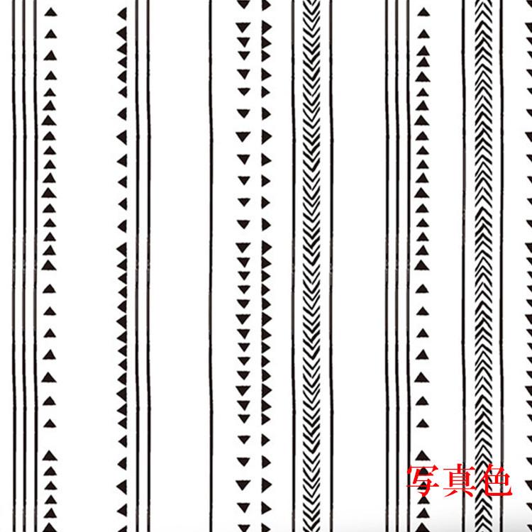 のり付き壁紙 ホワイト ブラック 三角柄 おしゃれ 45cm 6m単位切売 リビック 北欧 インテリア オシャレ Hk 13 Jj 0508 Wp カーテン X 通販 Yahoo ショッピング