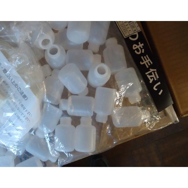 ヨトリヤマ　筆付き容器３０ｃｃ　　　　　品番：１６２（１００ケ入） |  | 01