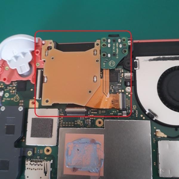 スイッチライト ゲームカードスロット基板 : コントローラー修理