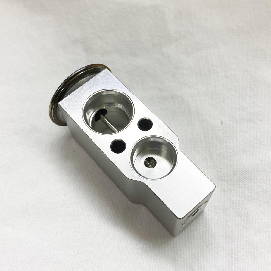 エバポレータ　ダイハツ純正 ダイハツ 純正 ミライース 《 LA300S 》 エバポレーター P81600