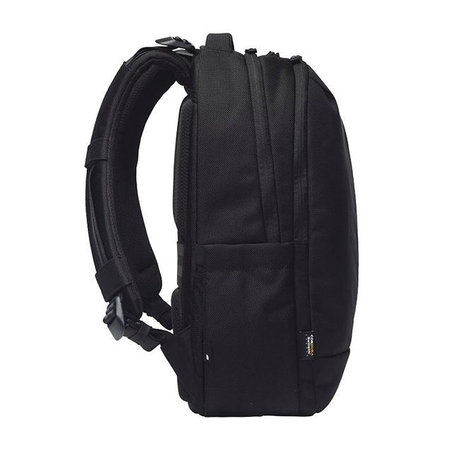 インケース Tracks Backpack バックパック/18L/ブラック メンズ 137242053002 Incase【選べるノベルティ付】の画像
