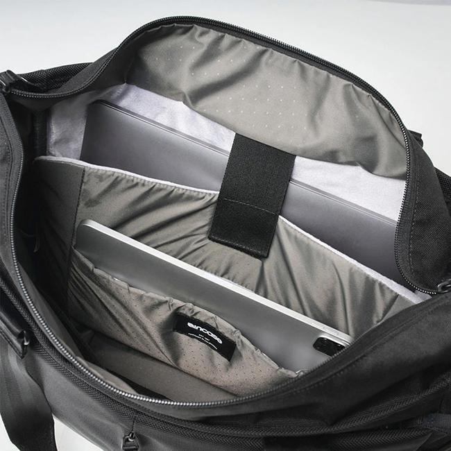 incase（インケース） Tracks Tote トートバッグ/22L/ブラック メンズ
