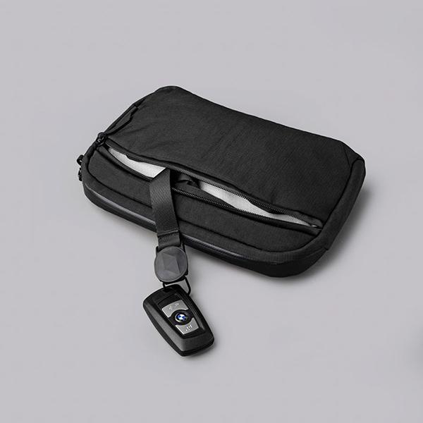 ALPAKA アルパカ FLIGHT SLING 2L AXOFLUX スリングバッグ/ブラックN