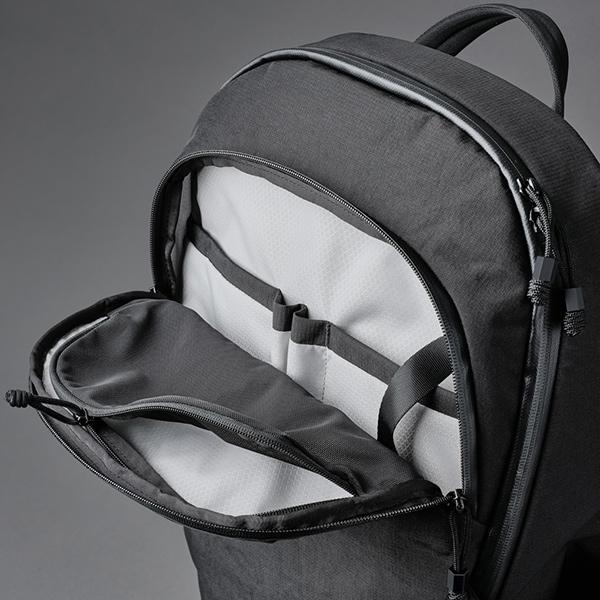アルパカ BRAVO BACKPACK バックパック/ブラック メンズ 4183 ALPAKA【選べるノベルティ付】の画像