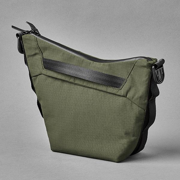 ALPAKA アルパカ FLOW SATCHEL 2L スリングバッグ/グリーン メンズ