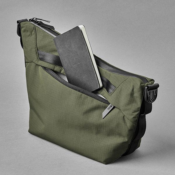 ALPAKA アルパカ FLOW SATCHEL 4L スリングバッグ/グリーン メンズ