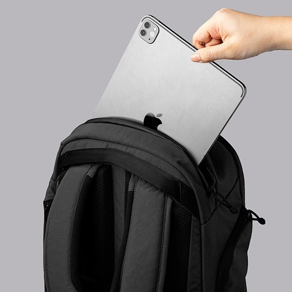 アルパカ TRAVERSE BACKPACK バックパック/ブラック メンズ 4256 ALPAKA【選べるノベルティ付】の画像