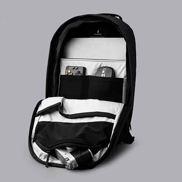 ALPAKA アルパカ METRO BACKPACK 12L バックパック/ブラックN メンズ