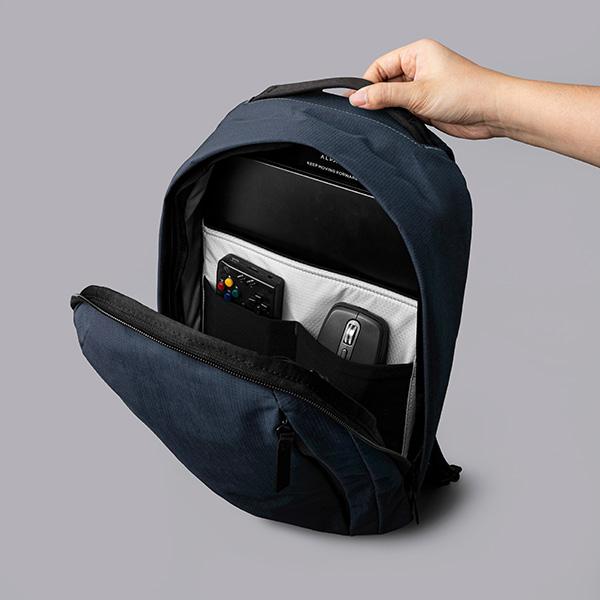 ALPAKA アルパカ METRO BACKPACK 12L バックパック/ムーンライトブルー