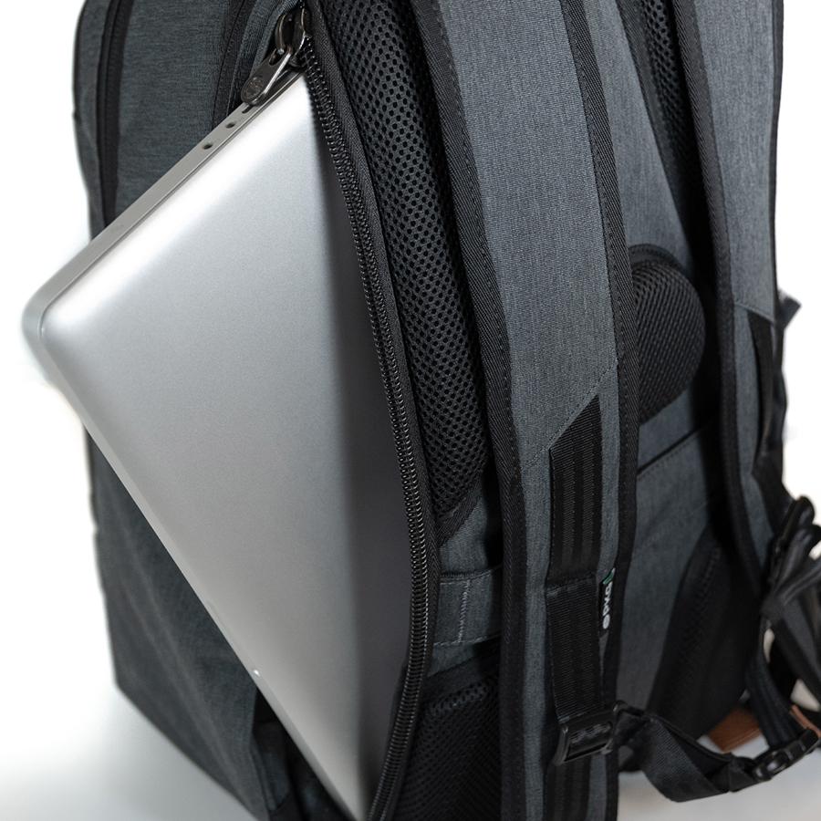 PKG AURORA II バックパック/ダークグレー メンズ DG01TN