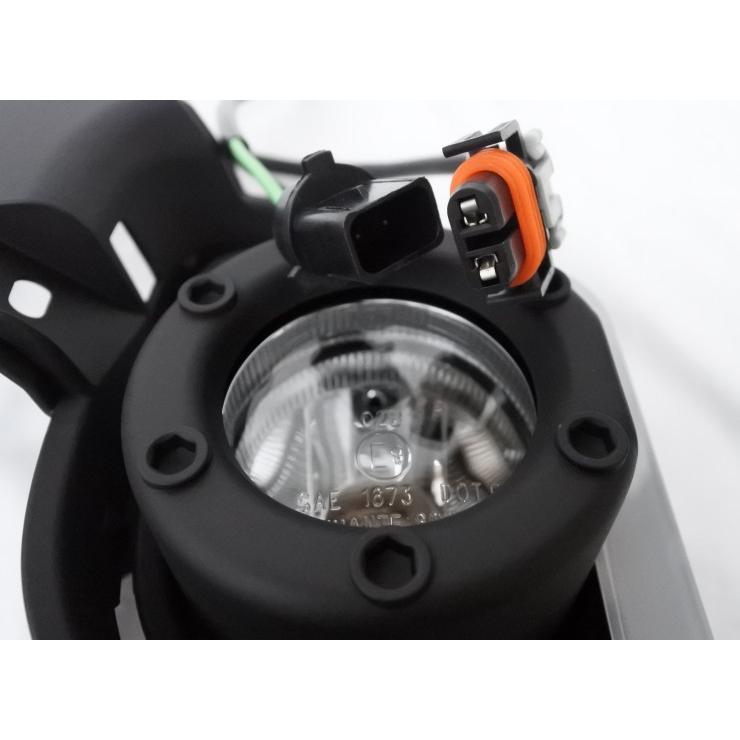 200系ハイエース 4型用フォグランプ＆ブラケットキット  LEDデイランプ機能付 GTA-020の画像