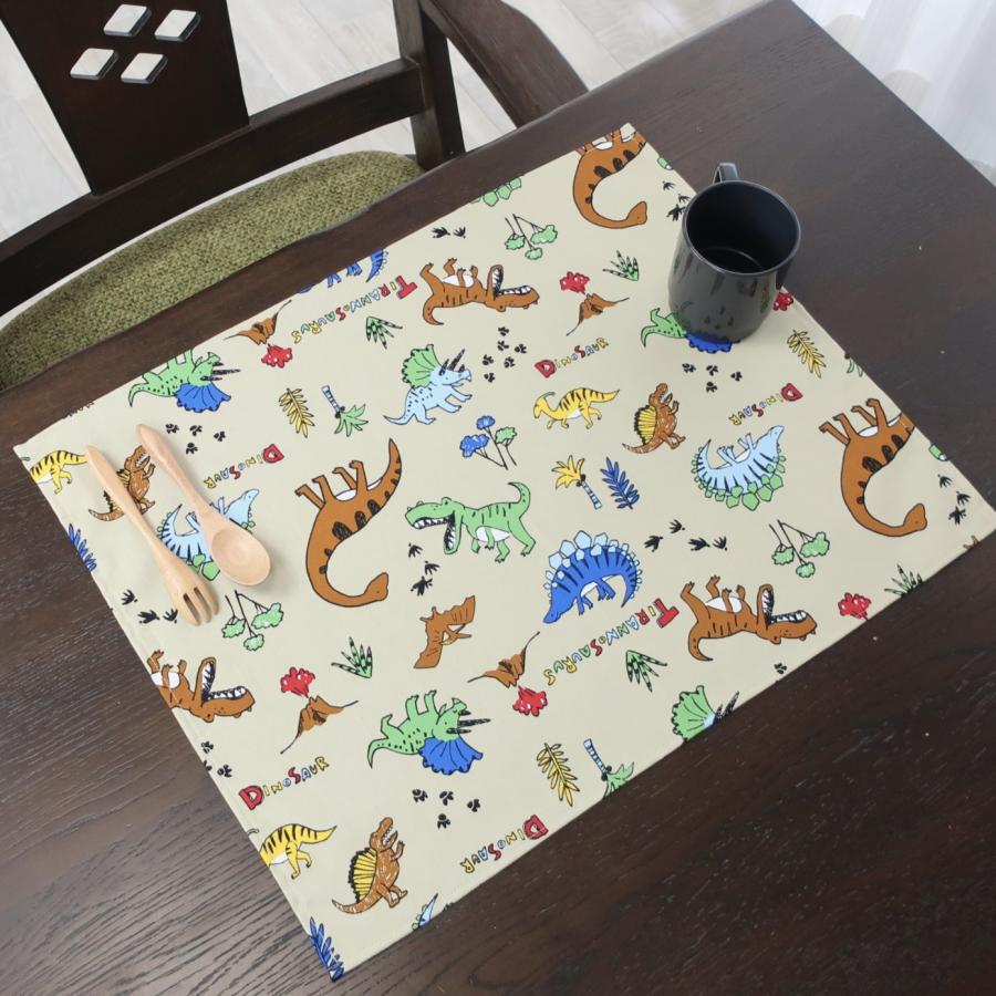 ランチョンマット 小学校 40 50 男の子 長方形 52cm×40cm 恐竜