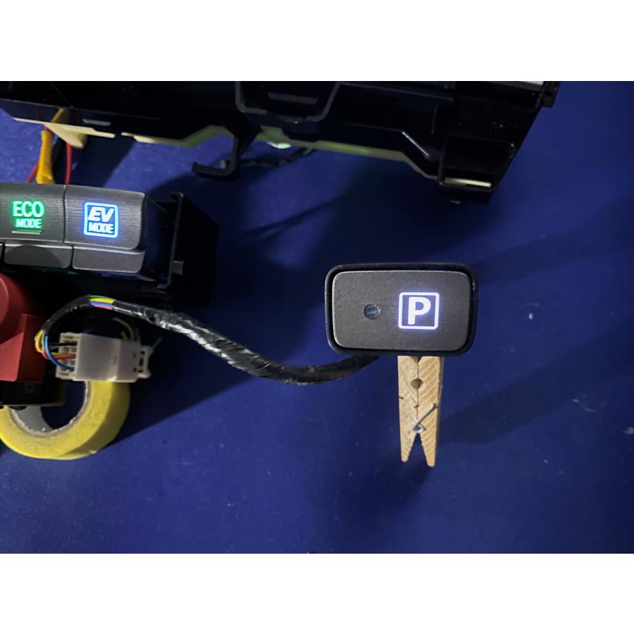プリウス ZVW30 後期 LED打ち換え済み エアコンパネル&シフト プリウス ZVW30 後期 LED打ち換え済み エアコンパネル&シフト