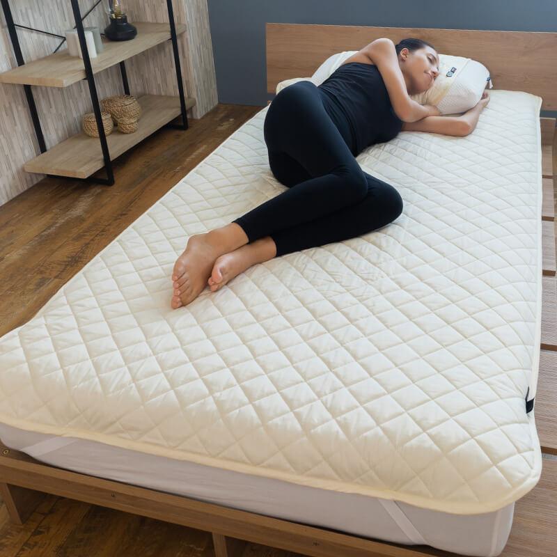 オマケ付！敷きパッド ダブル＋枕パッド2枚 セットアウトラスト 140×205cm ひんやり ベッドパッド Outlast NASA公認 節電 涼感 適温 敷パッド 日本製 OMK_9