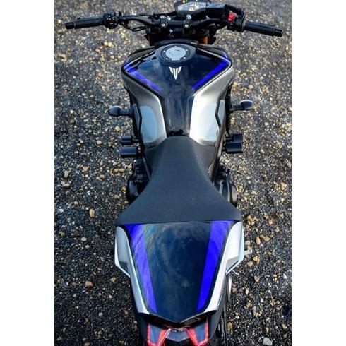 YAMAHA ヤマハ MT-09 '17-  シングルシートカウル 【PYRAMID】ピラミッドの画像