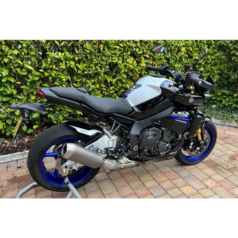 YAMAHA ヤマハ MT-10 2016-2021 サイドパネル : カスタムショップ