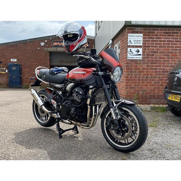 KAWASAKI カワサキ Z900RS カラーマッチド スクリーン（Pyramid