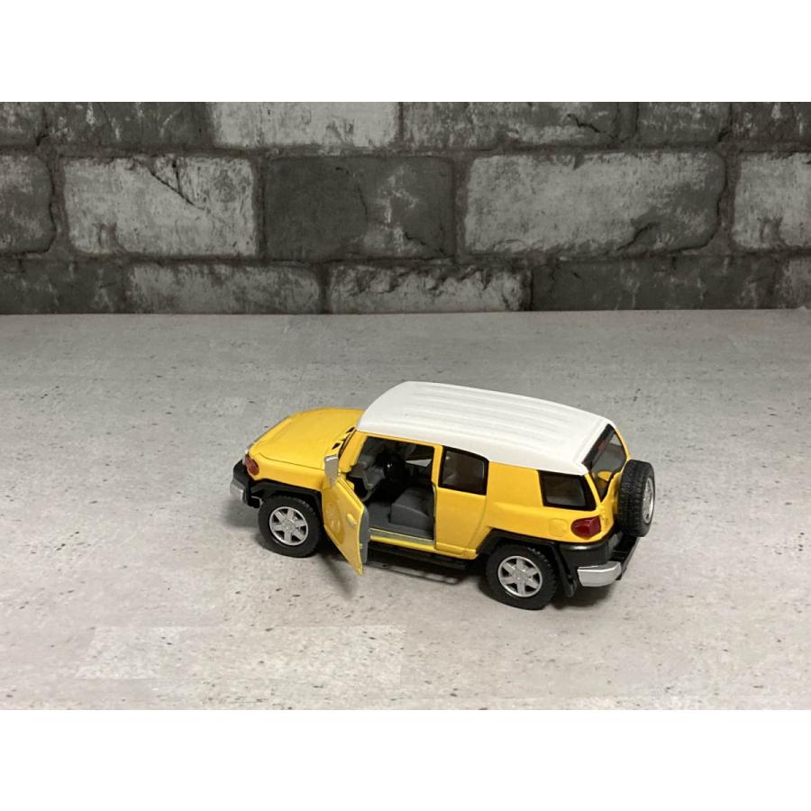 トヨタ FJクルーザー 1:36 Toyota FJ Cruiser kinsmart