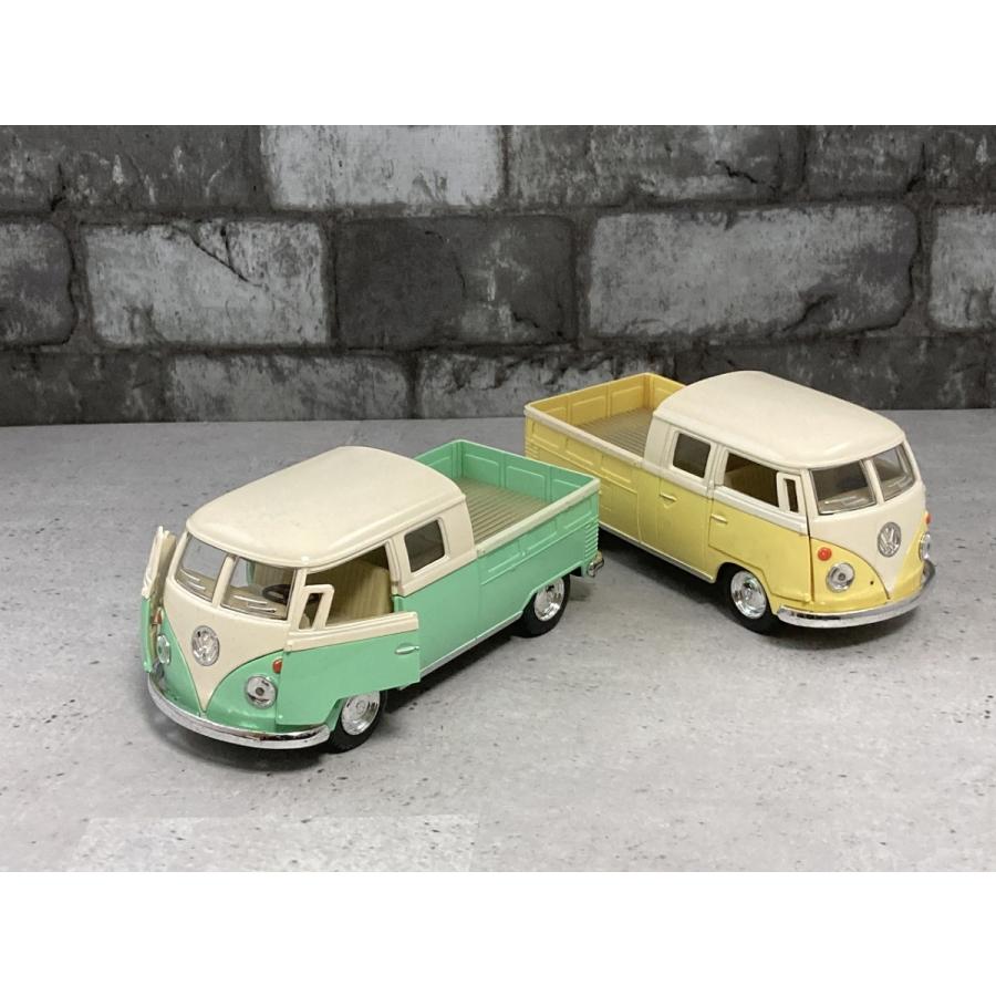 KinSMART 1963フォルクスワーゲンバス ピックアップパステル