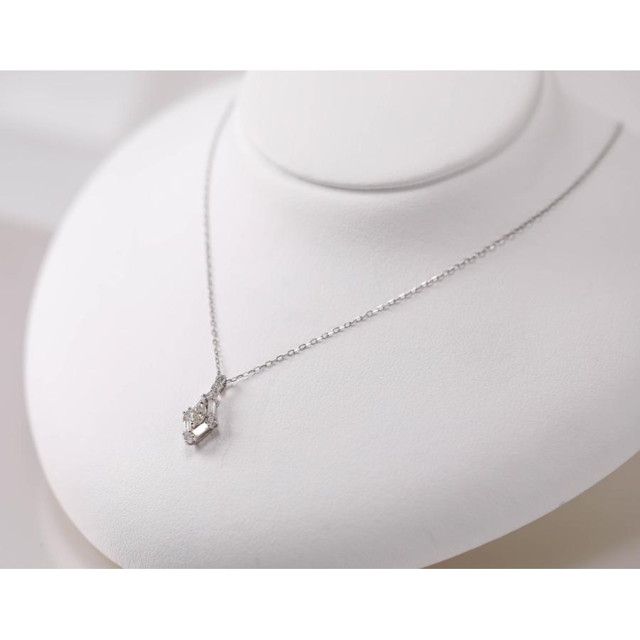 ダイヤモンド K18WG ネックレス 菱形 0.22ct 45cm アジャスター付き 小豆チェーン 4月 誕生石 安心の宝石保証書付き 送料無料の画像