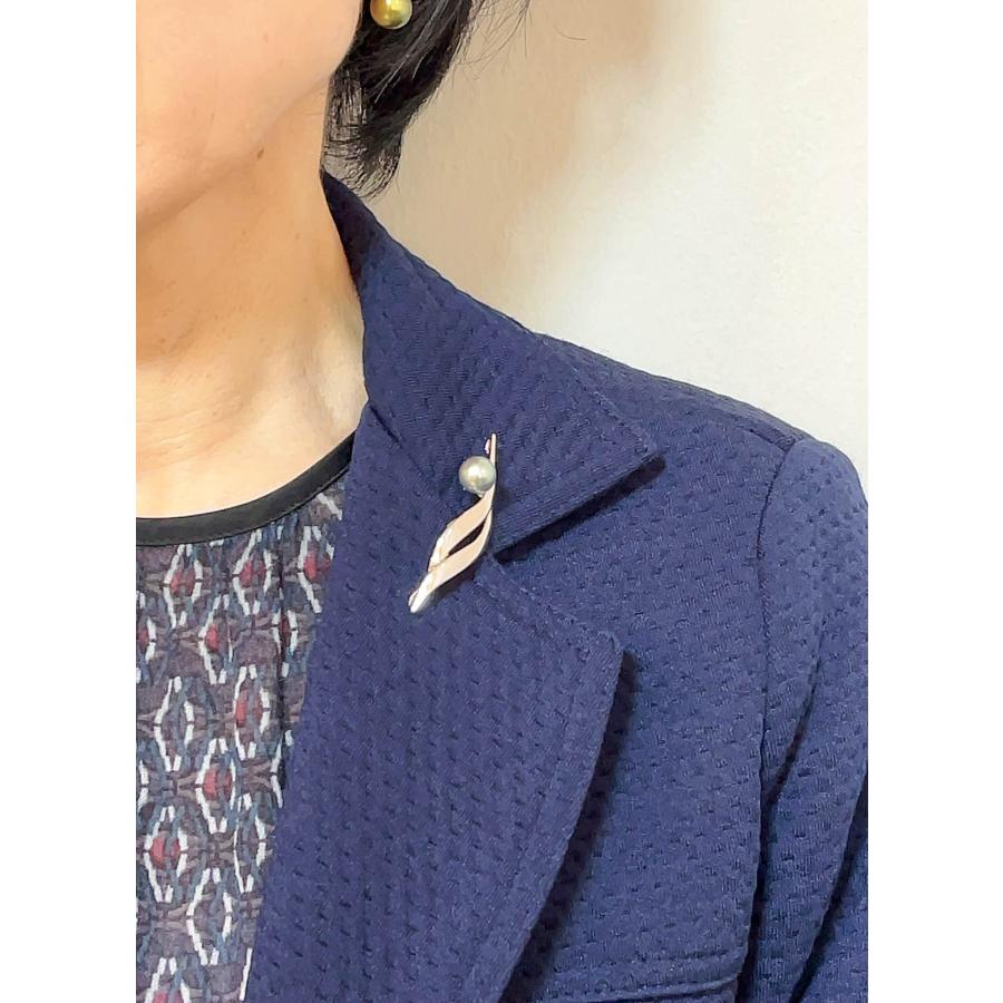 タヒチパール 真珠 ブローチ シルバー925 グレー 黒真珠 胸元 おしゃれ 上品 宝石保証書付き 母の日 プレゼントの画像