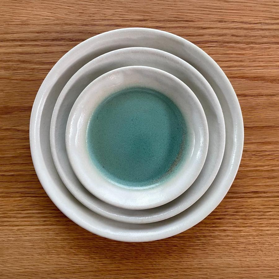 陶器円形皿　二枚 益子焼／2tone／6寸丸皿Φ180／陶器／ツートーン／おしゃれ／可愛い／和