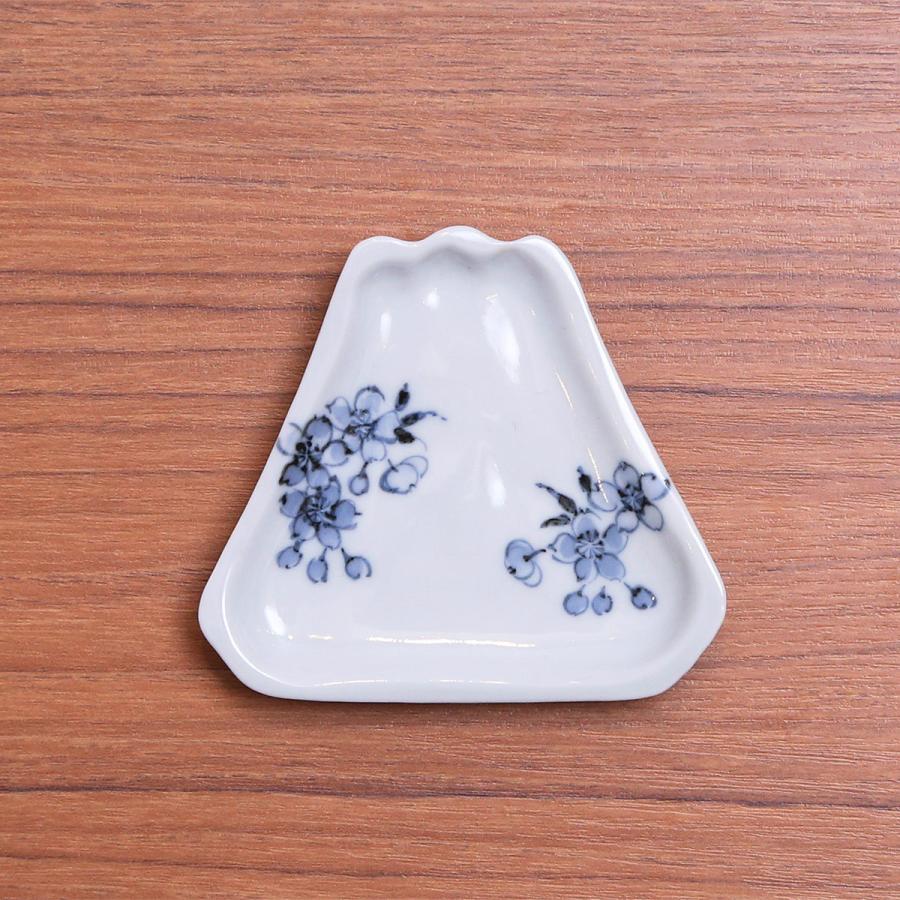 九谷焼 九谷焼 ／ 豆皿 富士山 染付桜 /小皿 豆皿 吉祥紋古典絵変り