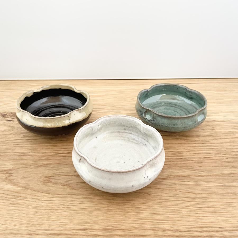 紀州御庭焼 糸巻形香合 7.7 × 7.7 × 2センチ 河濱支流 永楽善五郎