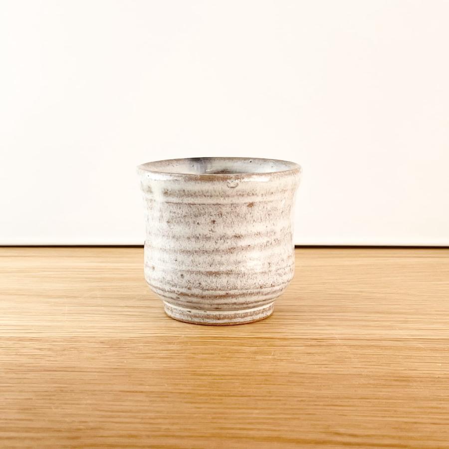 ぐい呑み（ぐい飲み、ぐいのみ）　鍛冶丁焼　岩手県花巻産 |  | 01