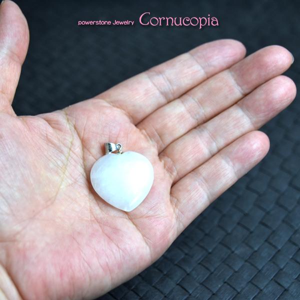 【再入荷】アゼツライトハートペンダントトップ　26×26ｍｍ　送料無料　ヘブンアンドアース社　　パワーストーン　天然石　 |  | 03