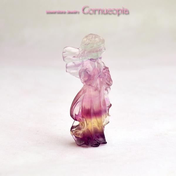 【新入荷】マルチカラーフローライトエンジェル　可愛い天使　繊細な彫刻　美しいグラデーション　蛍石　１点モノ |  | 01