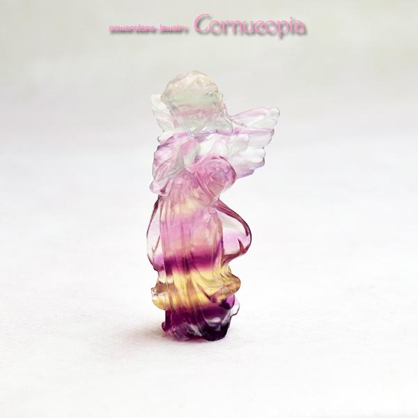 【新入荷】マルチカラーフローライトエンジェル　可愛い天使　繊細な彫刻　美しいグラデーション　蛍石　１点モノ |  | 03