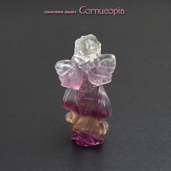 【新入荷】マルチカラーフローライトエンジェル　可愛い天使　繊細な彫刻　美しいグラデーション　蛍石　１点モノ |  | 05