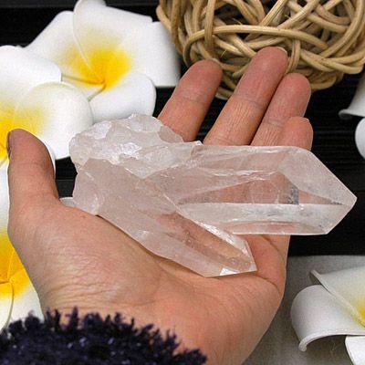 クルバレー産ヒマラヤ水晶ポイント０１ |  | 02