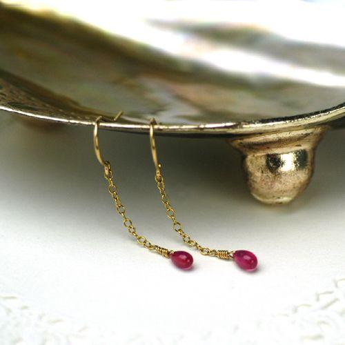 ミニペアシェープルビーピアス　/　ルビ−　パワーストーン　天然石 |  | 01