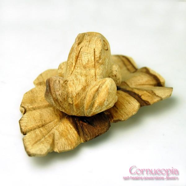 【残り１点】パロサントカエル（カービング）　希少な天然香木　ペルー産　木彫り |  | 02