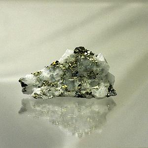 パイライトクラスター０１ |  | 02