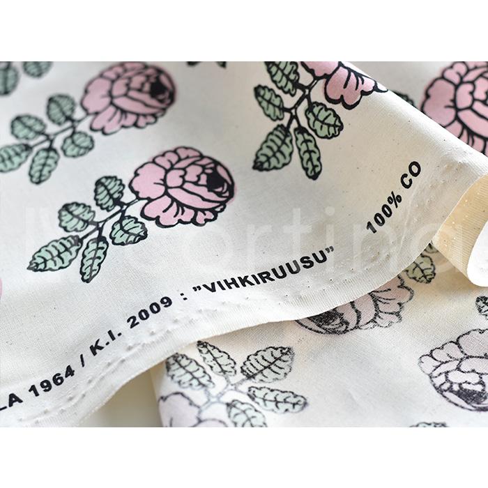 marimekko マリメッコ 生地 北欧 花柄 ヴィキルース marimekko マリメッコ 生地 北欧 花柄 ヴィキルース
