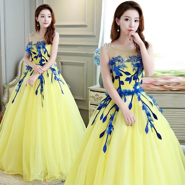 カラードレス ウェディングドレス 可愛い花びら ウエディングドレス