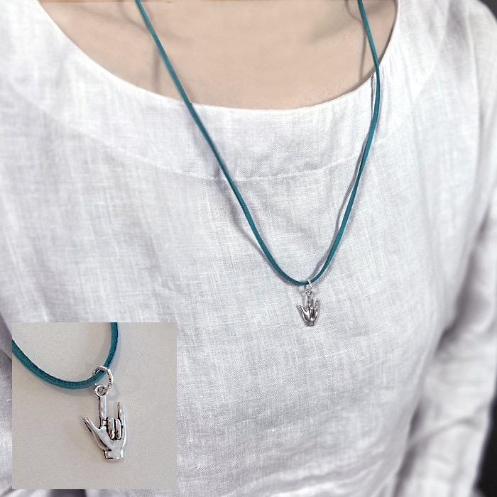 ネックレス レディース 人気 チェーン 手話 love サイン スエード