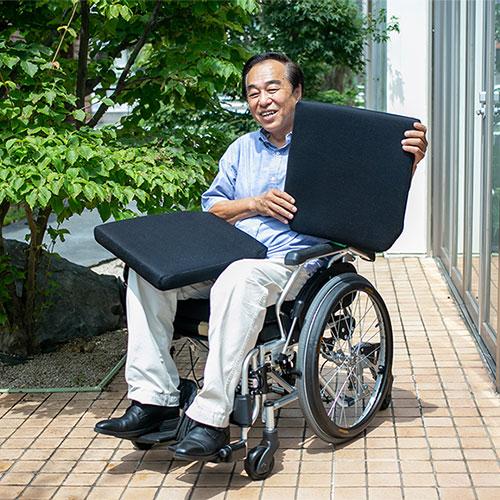 「座る」を快適に フォーケアクッションProプラス 幅45cm 奥行42cm 厚さ4.5cm 日本製 車椅子 体圧分散 ビューティフルライフ 送料込_7