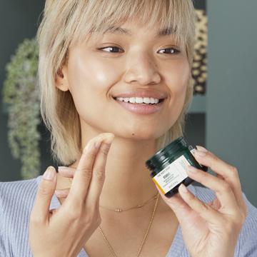 「ポイント10％バック 8月15日」 ザボディショップ VC グロウ モイスチャージェルクリーム(本体) 50ml