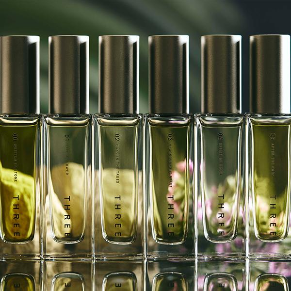 THREE エッセンシャルセンツ R(05 AFTER THE RAIN) 30mL : アット