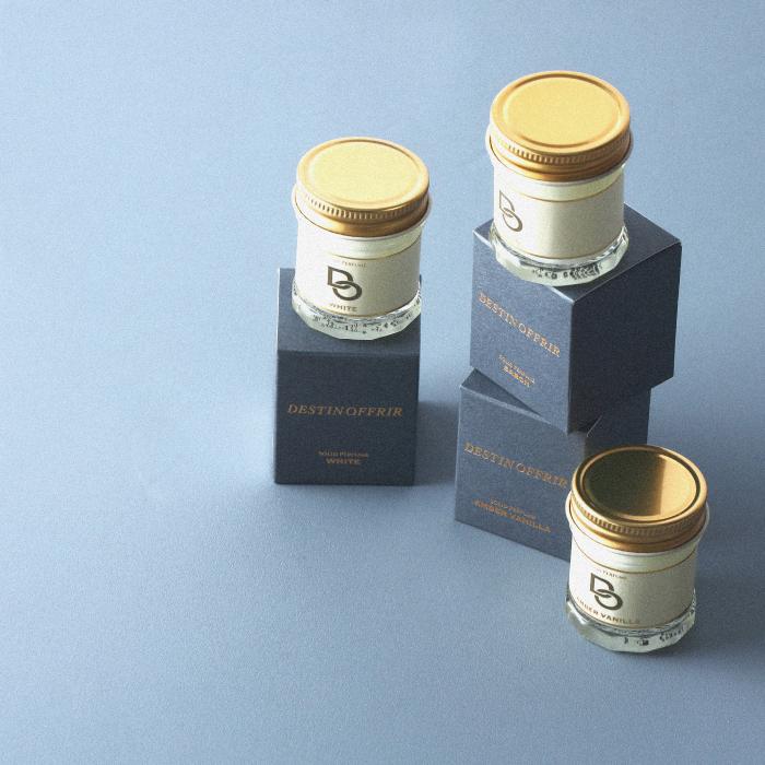 新品未使用 エスティーローダー　ソリッドパフューム 練り香水 キリン 新品未使用 エスティーローダー ソリッドパフューム 練り香水 キリン