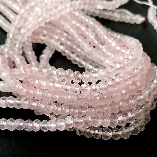 天然石 ローズクオーツ （ボタンカット） 大きさ 約3×4mm 穴径 約0.5