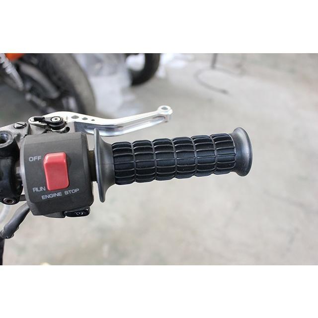 Z2 タイプ グリップ 非貫通式 黒 新品 22.2ミリ ゼファー1100 Z2 タイプ グリップ 非貫通式 黒 新品 22.2ミリ ゼファー1100