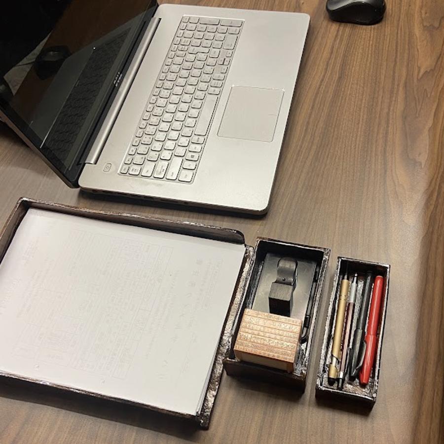 唐津焼 岸嶽窯 三帰庵 陶器製 最高級文房具3点セット(筆皿、印鑑皿、書類皿) 就任 祝い ギフト プレゼントの画像