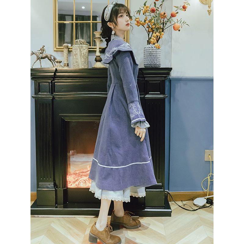 クラシックロリータコートブルー刺?ポリエステル長袖ターンカラー